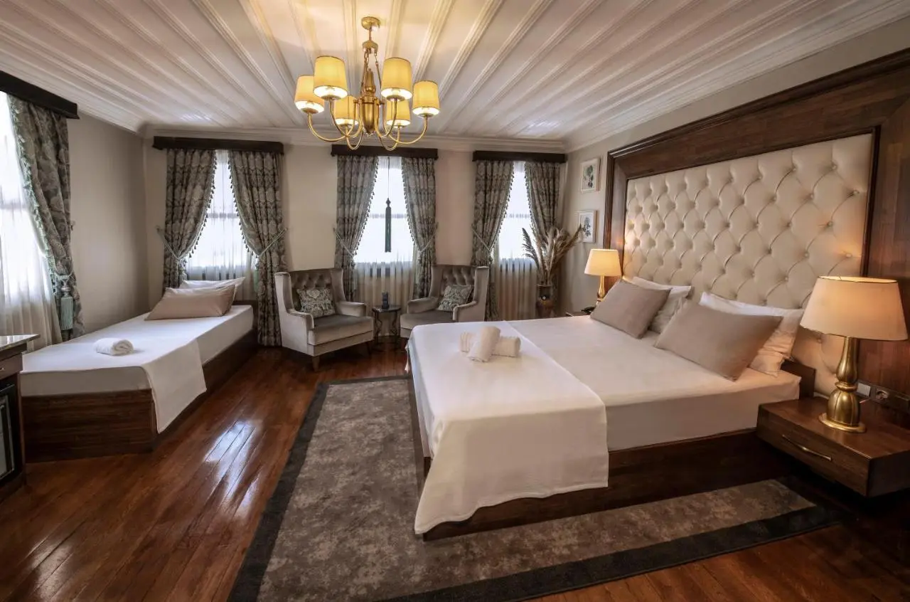 Mezzo Hotel