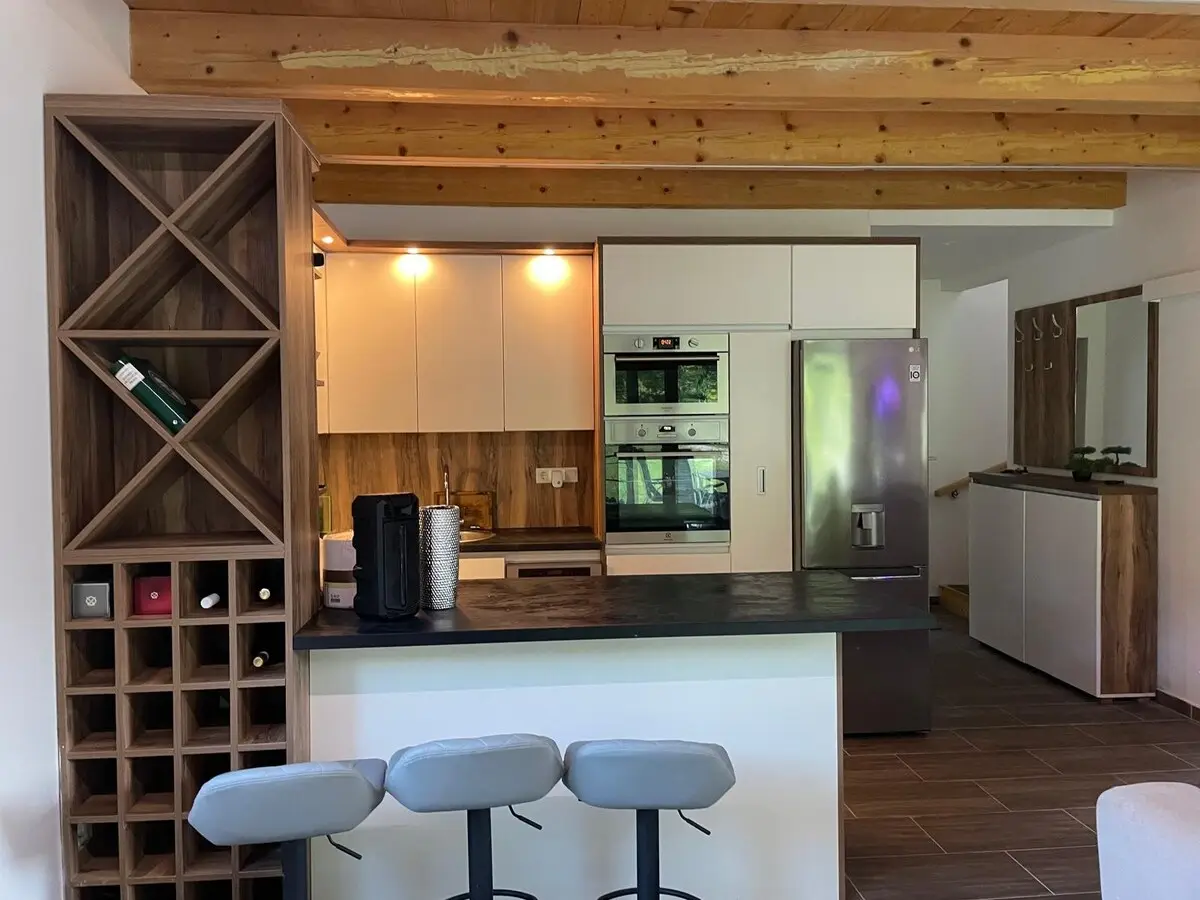 "Emerald" Guesthouse