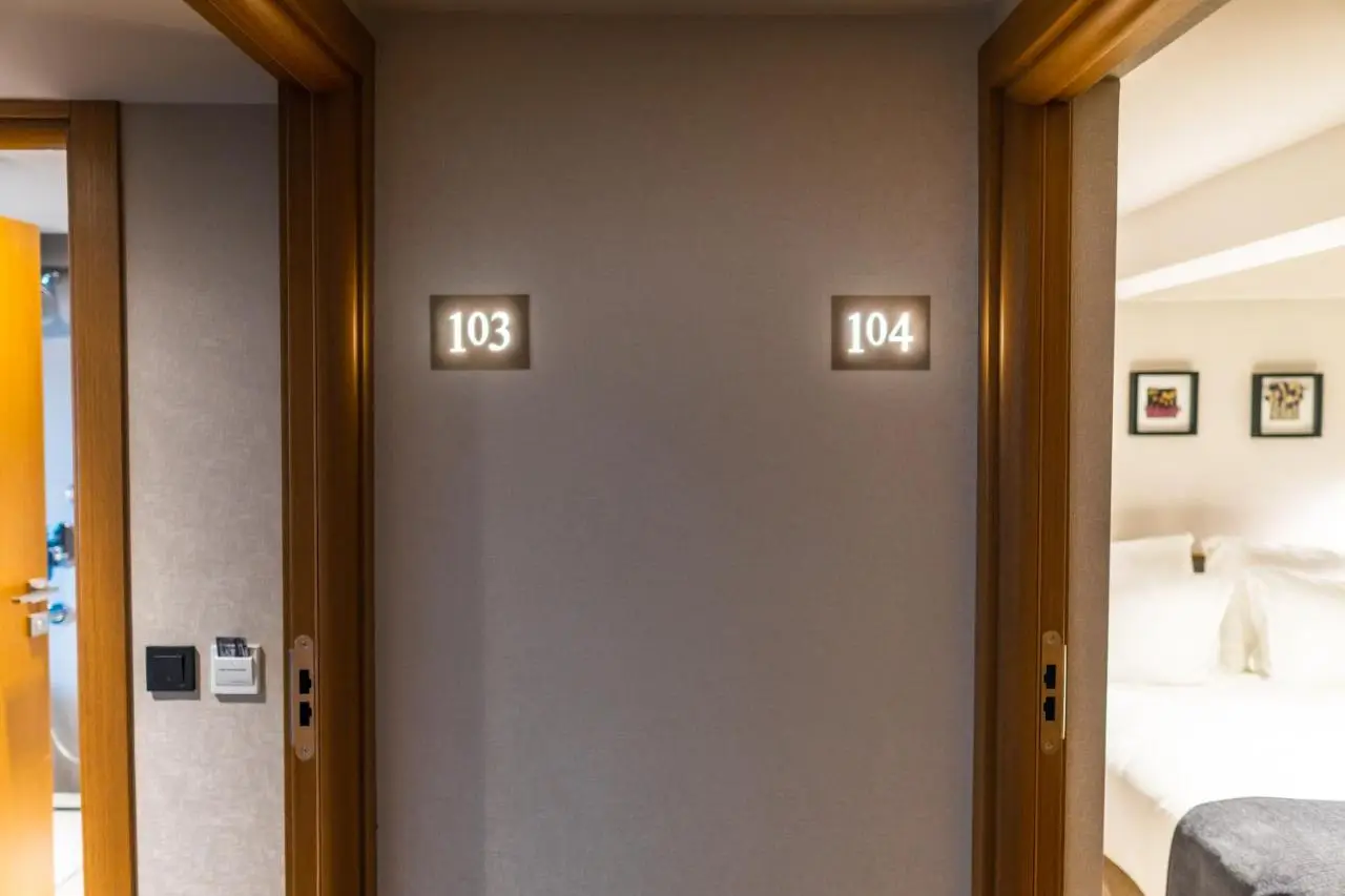 MEG HOTEL