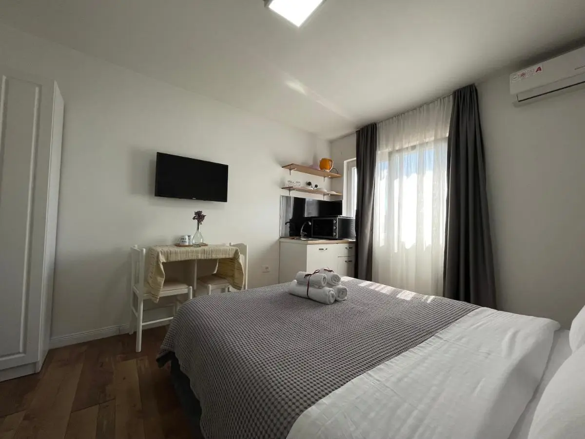 Central Studio Apartments