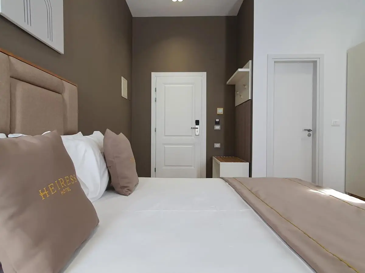 HEIRESS Hotel