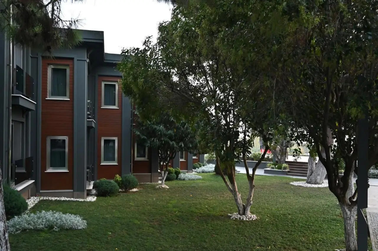 Denizatı Plus Hotel