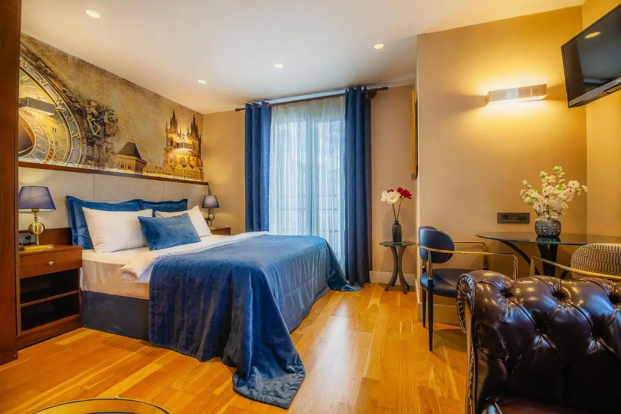 Lord Morgan & Exclusive Design Residence Cihangir