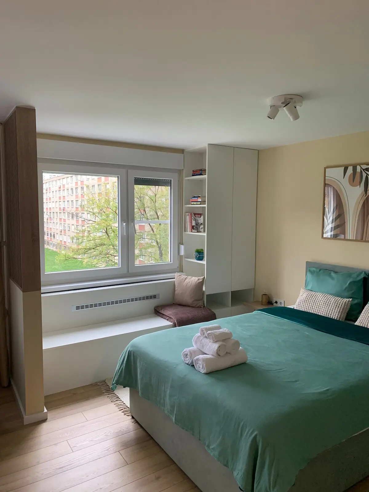 Lovely Studio Apartment Green