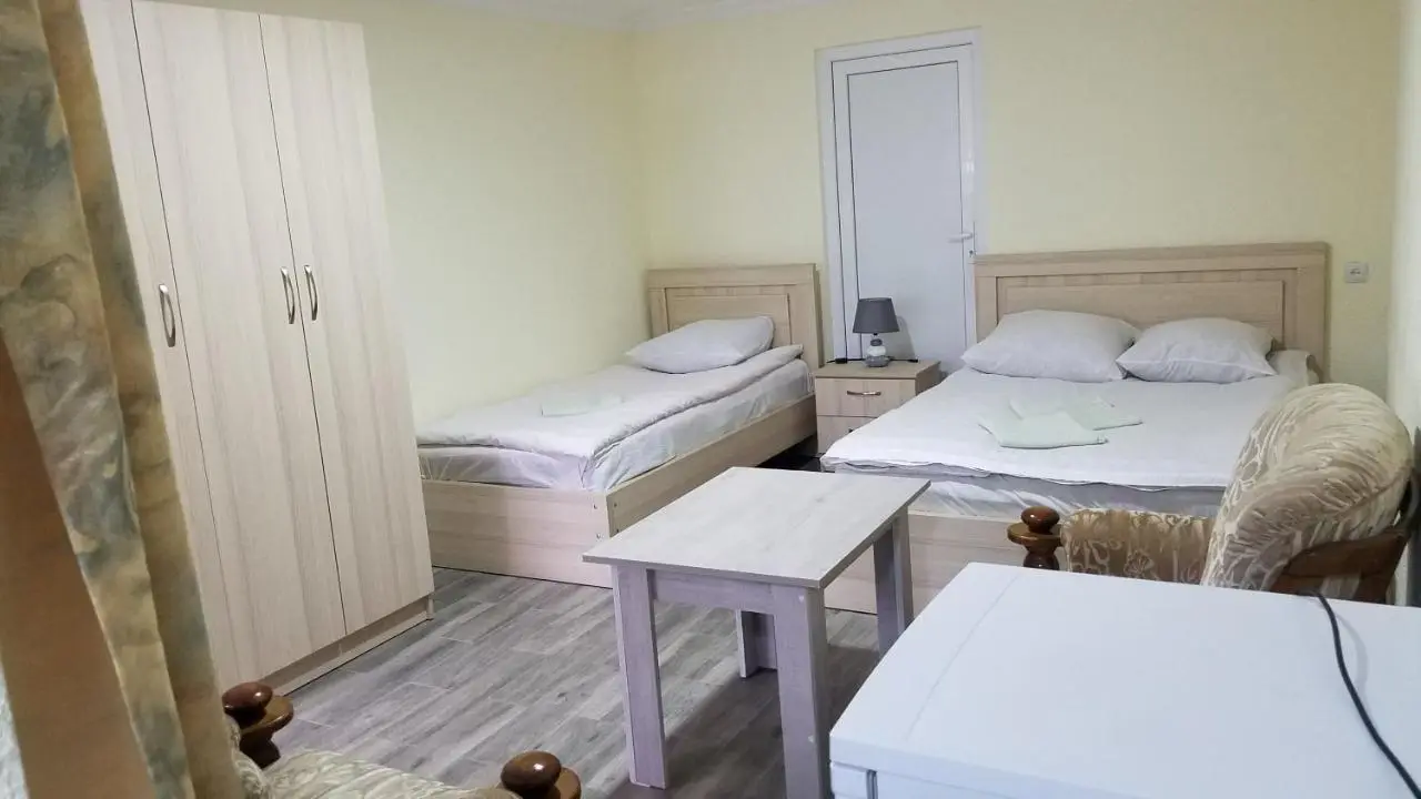 Guest House Green Rose