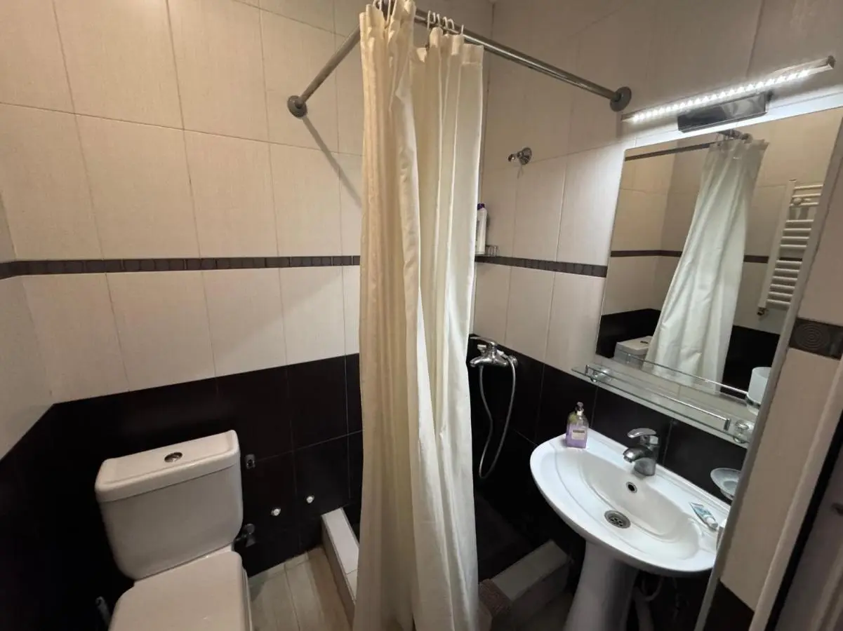 G Apartment