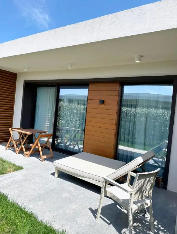 Sea Breeze White Villa