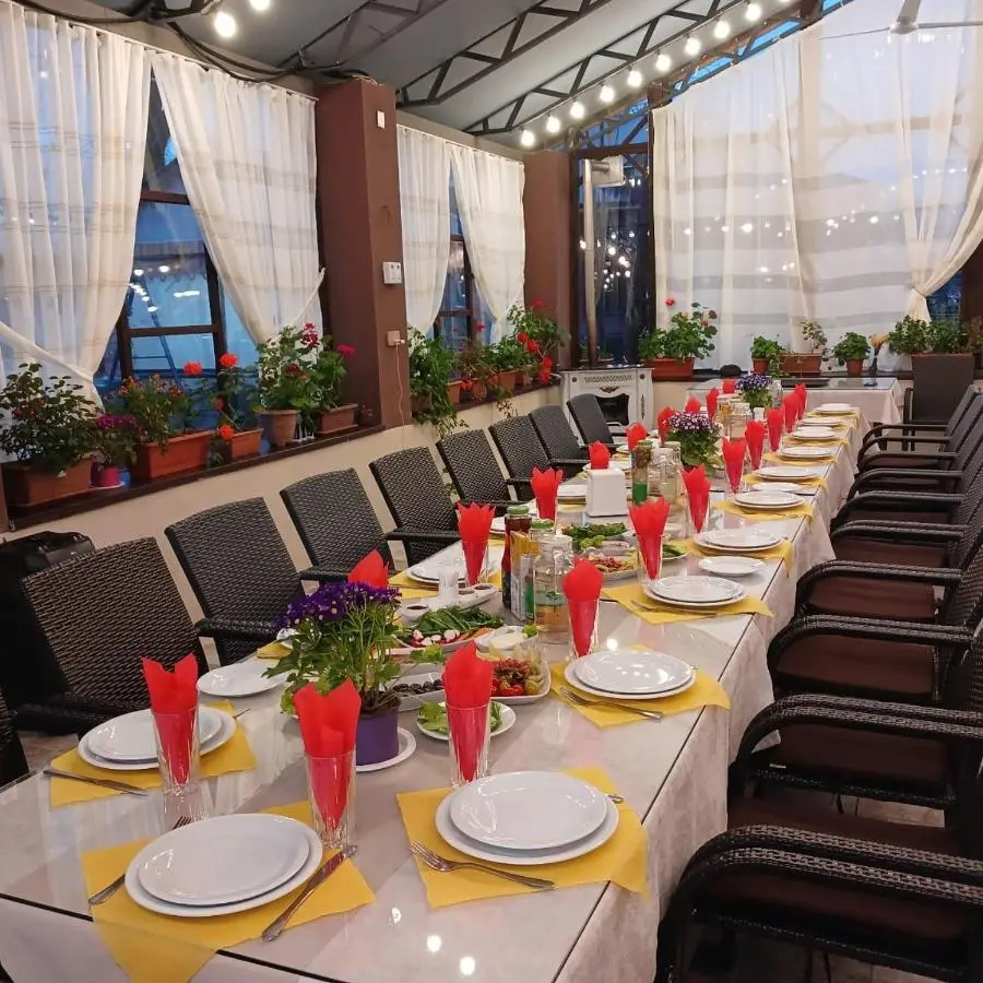 Nohurçay Cottages & Restaurant