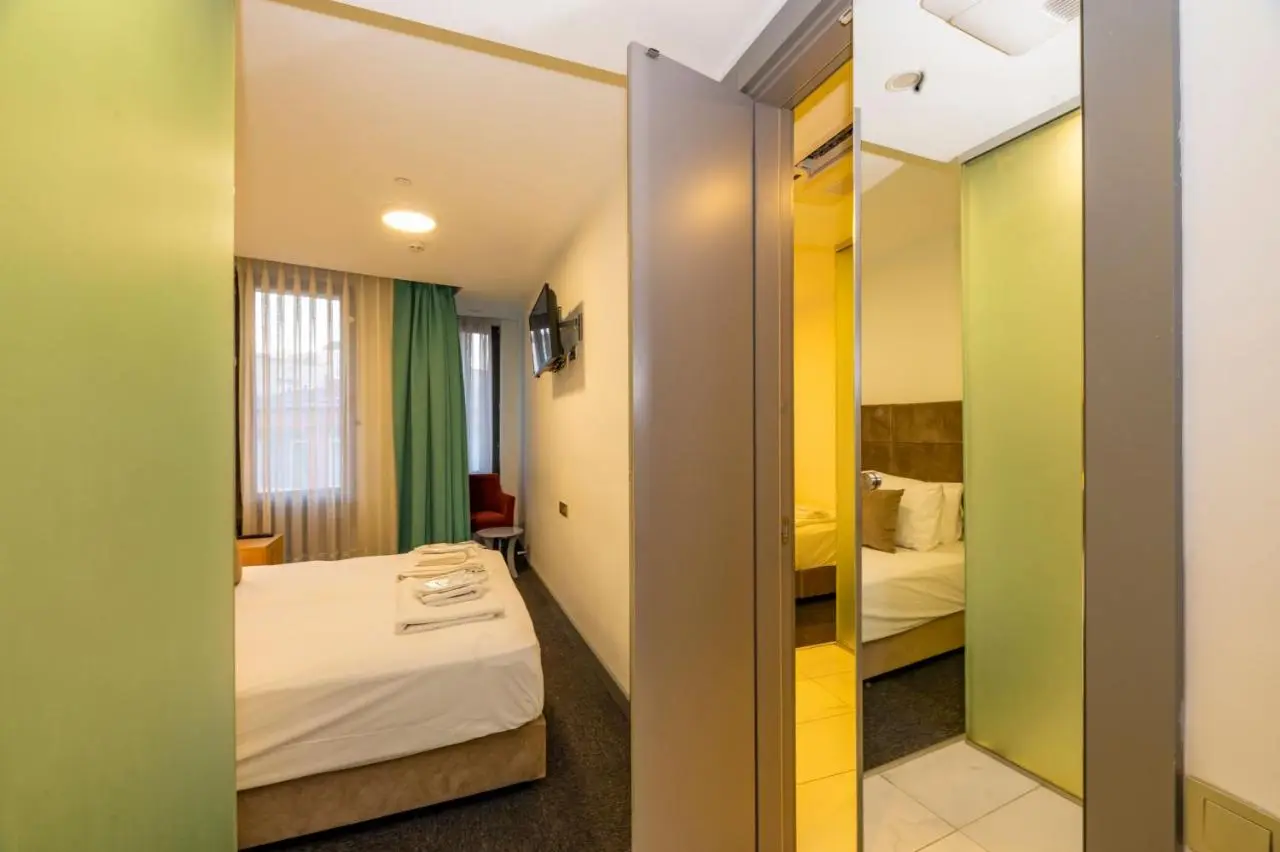 Taksim Hotel V Plus