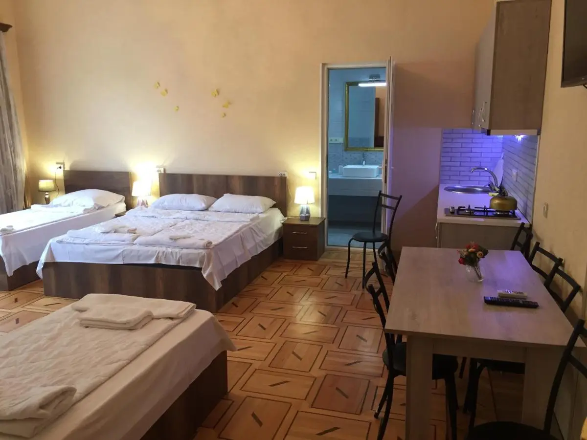 Hotel Good Luck
