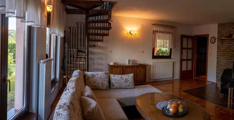 VILLA about min 3 persons - max 6 persons.