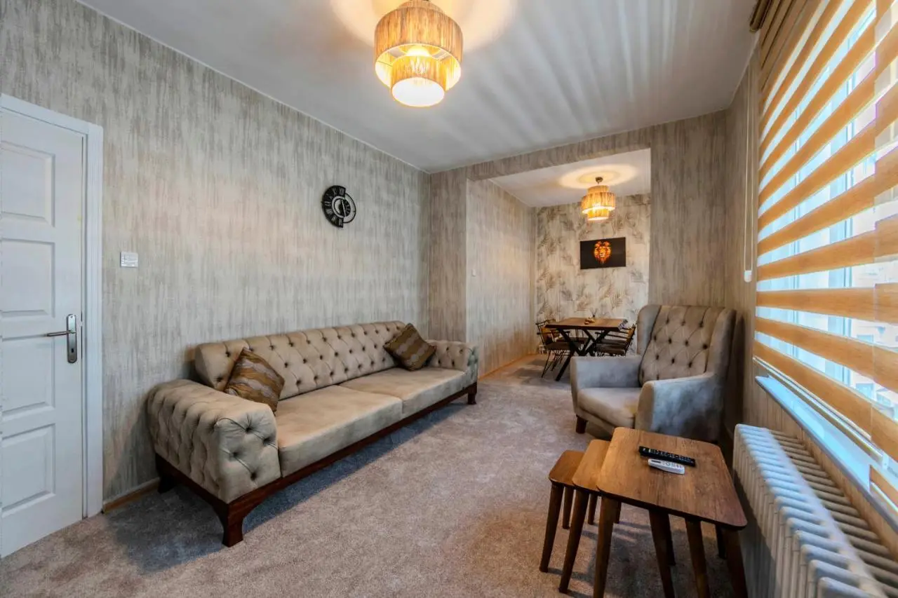 Palas Apartments
