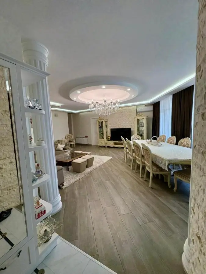 VIP BIG Apartment
