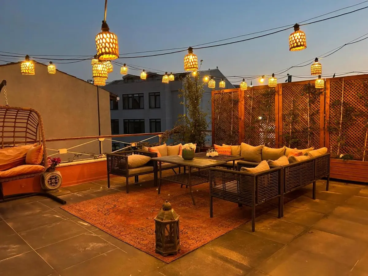 Waterfront Villa by the Tram - Private Terrace with Dome & Golden Horn View in Fatih