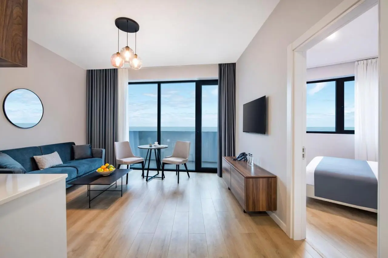 STEPS Batumi Hotel & Suites