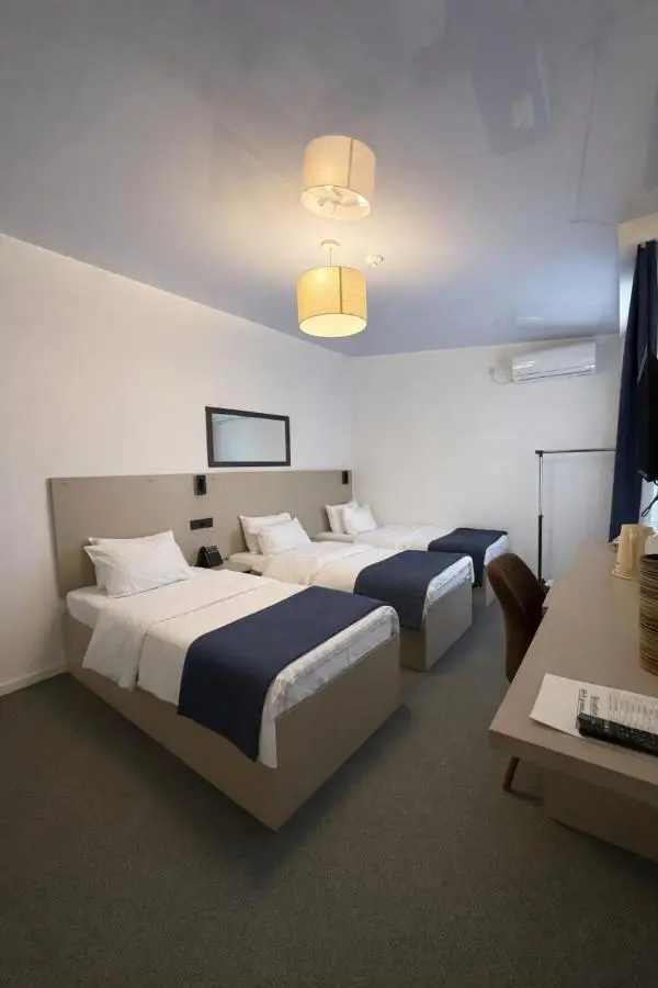 Hotel Green Town