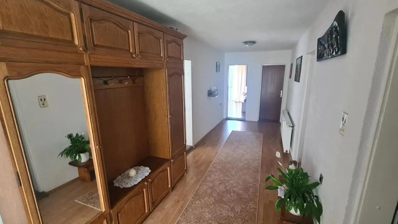 Apartment Dolic - Your peaceful spot with a panoramic view