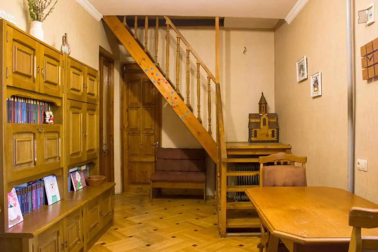 Nino's Guest House