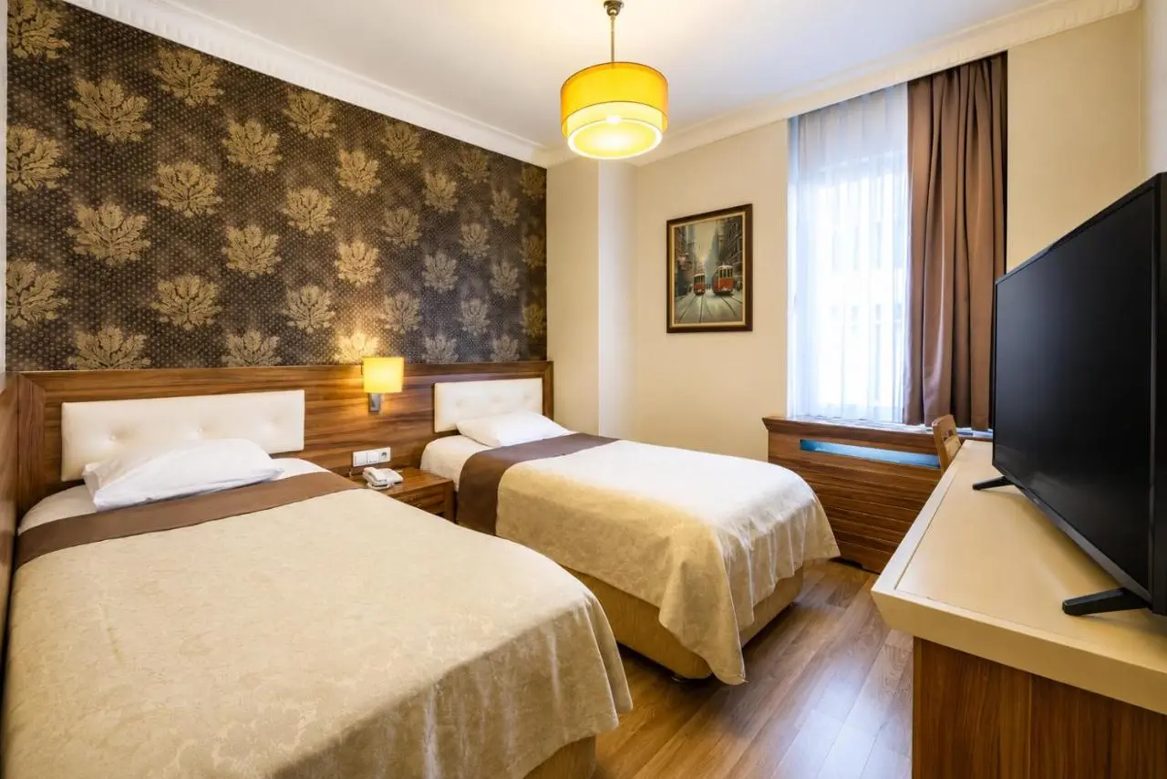My Rose Hotel