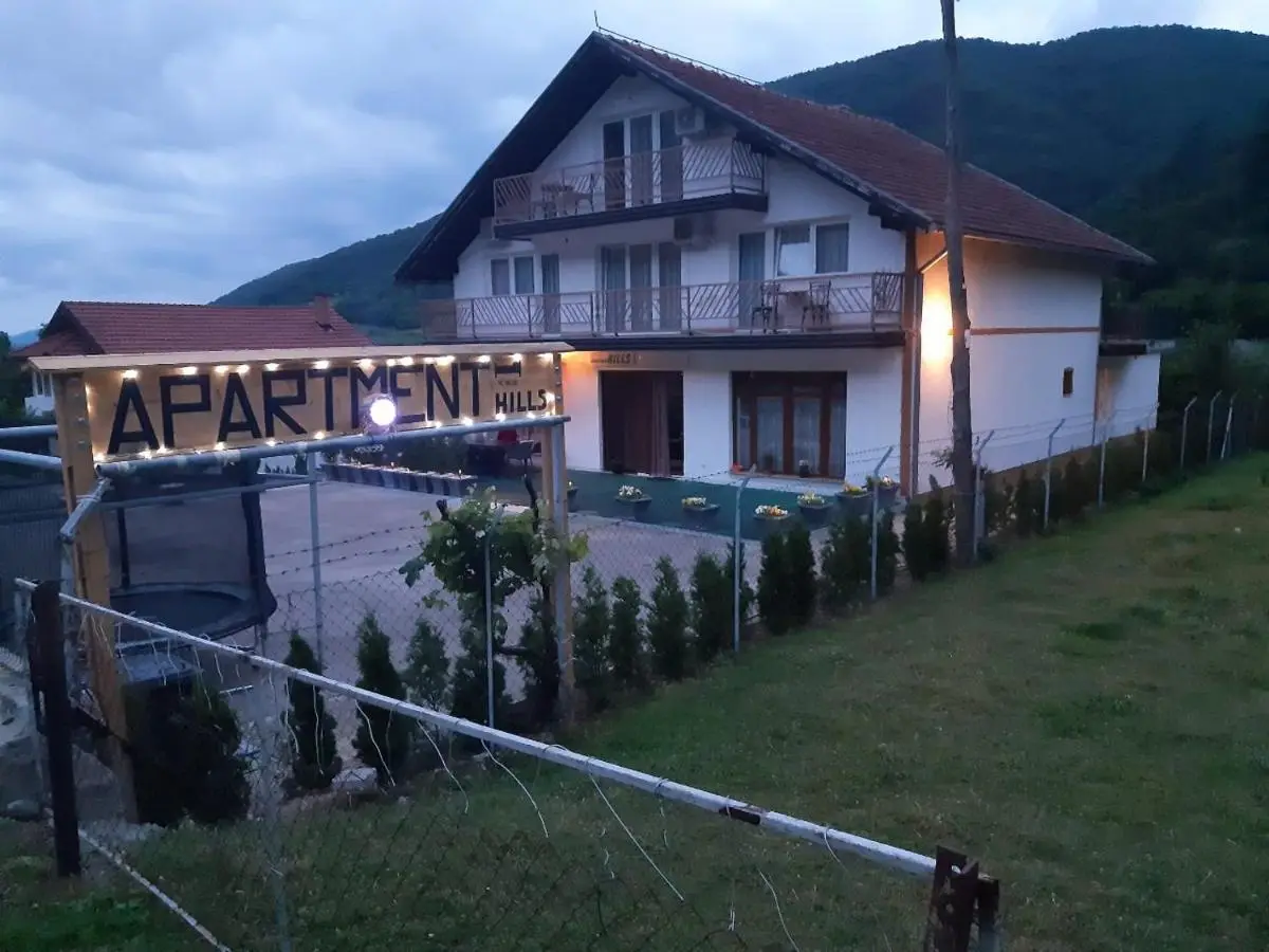 Apartments Hills
