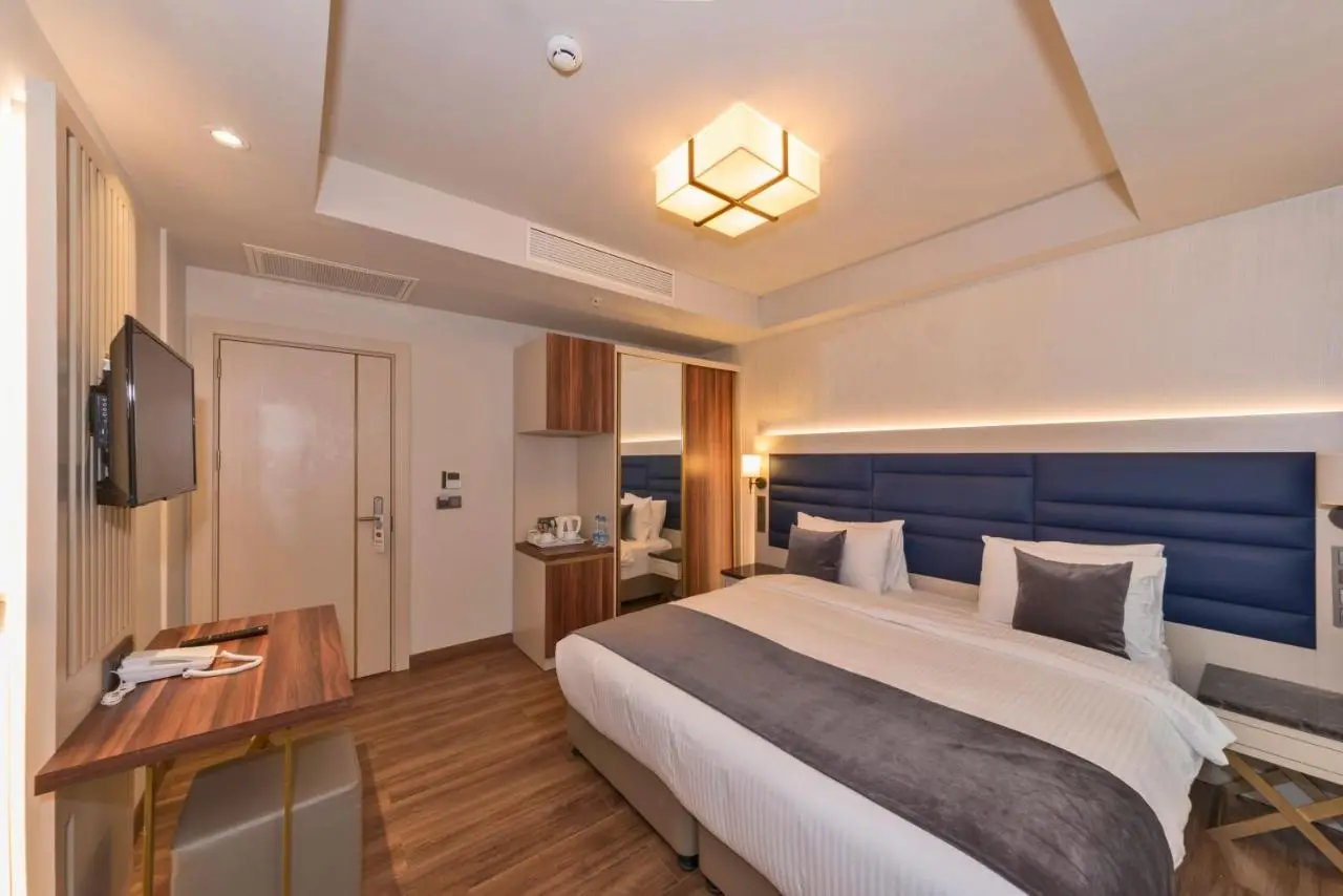 Golden Royal Hotel & SPA