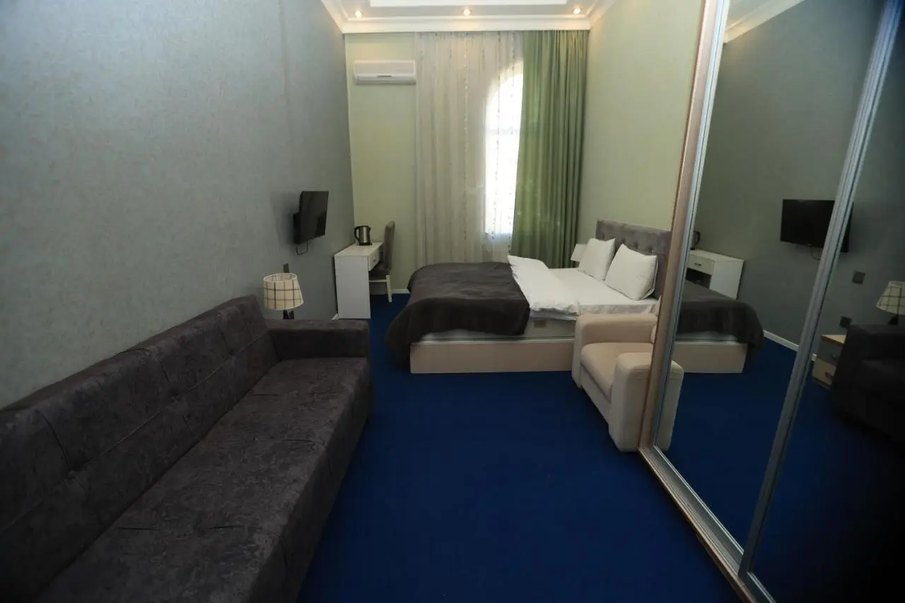 NH Nizami Hotel