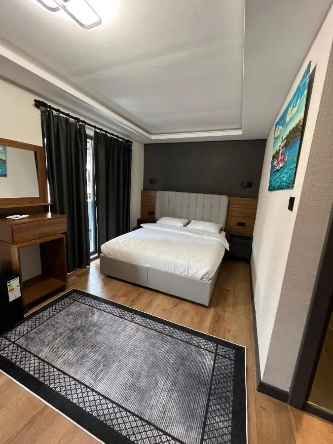 SkyLife OldCity Hotel