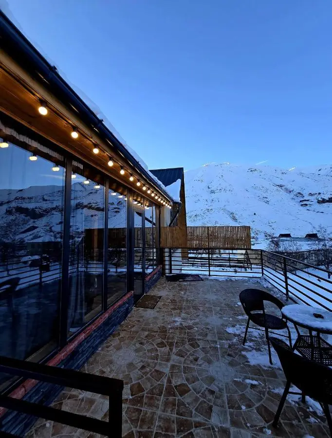 Grand Mountain Cottage