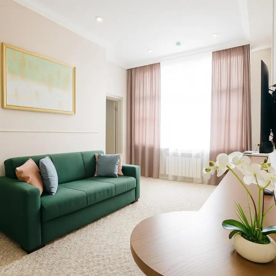 Maestro Address Hotel