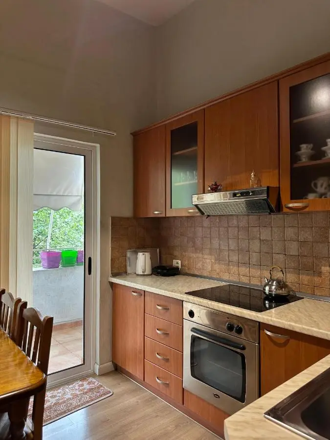 Kelly's Cozy Hideaway - Central Tirana