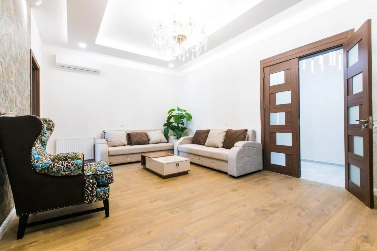 Sweet Home 6 VIP at Rustaveli Avenue