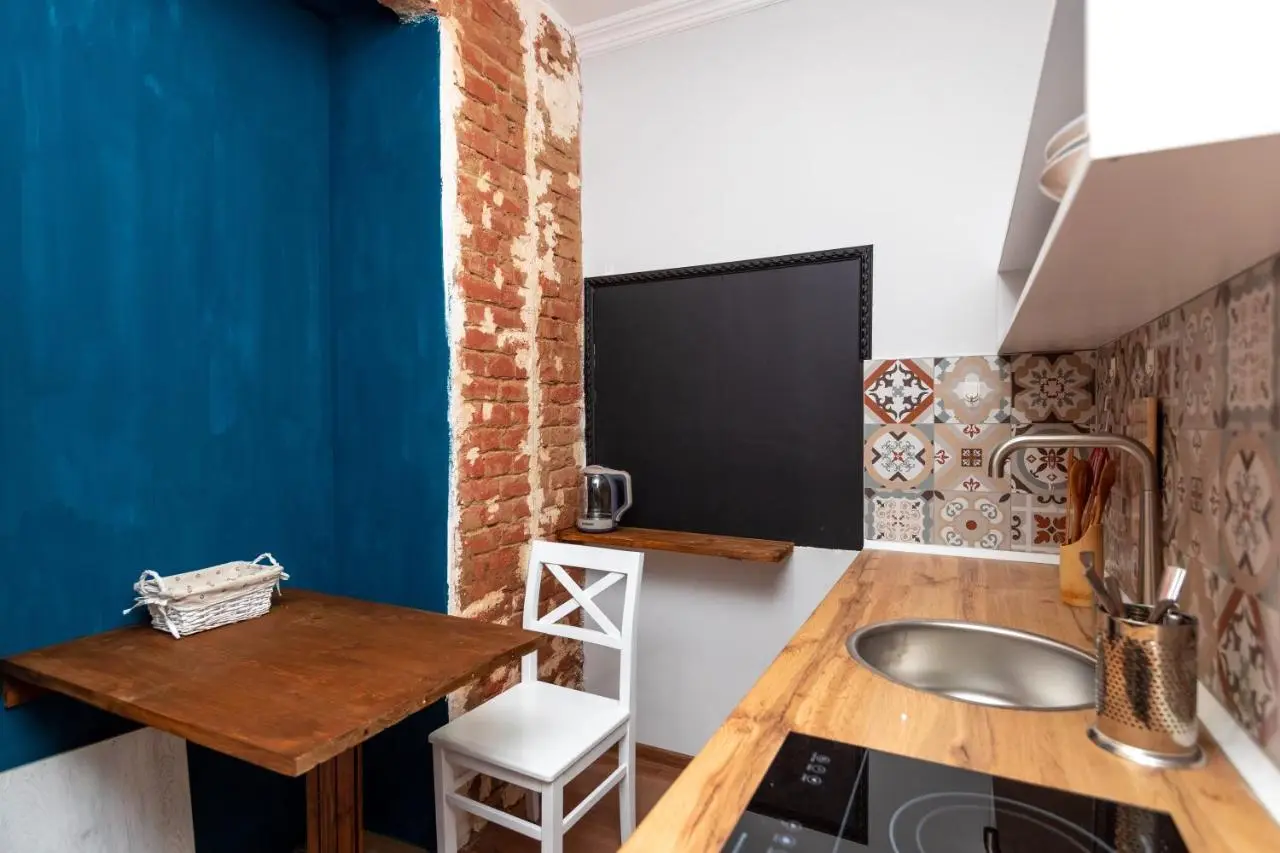 Giorgi's apartment