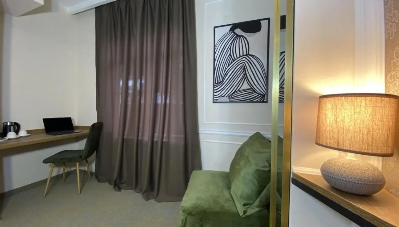 Regraph Hotel