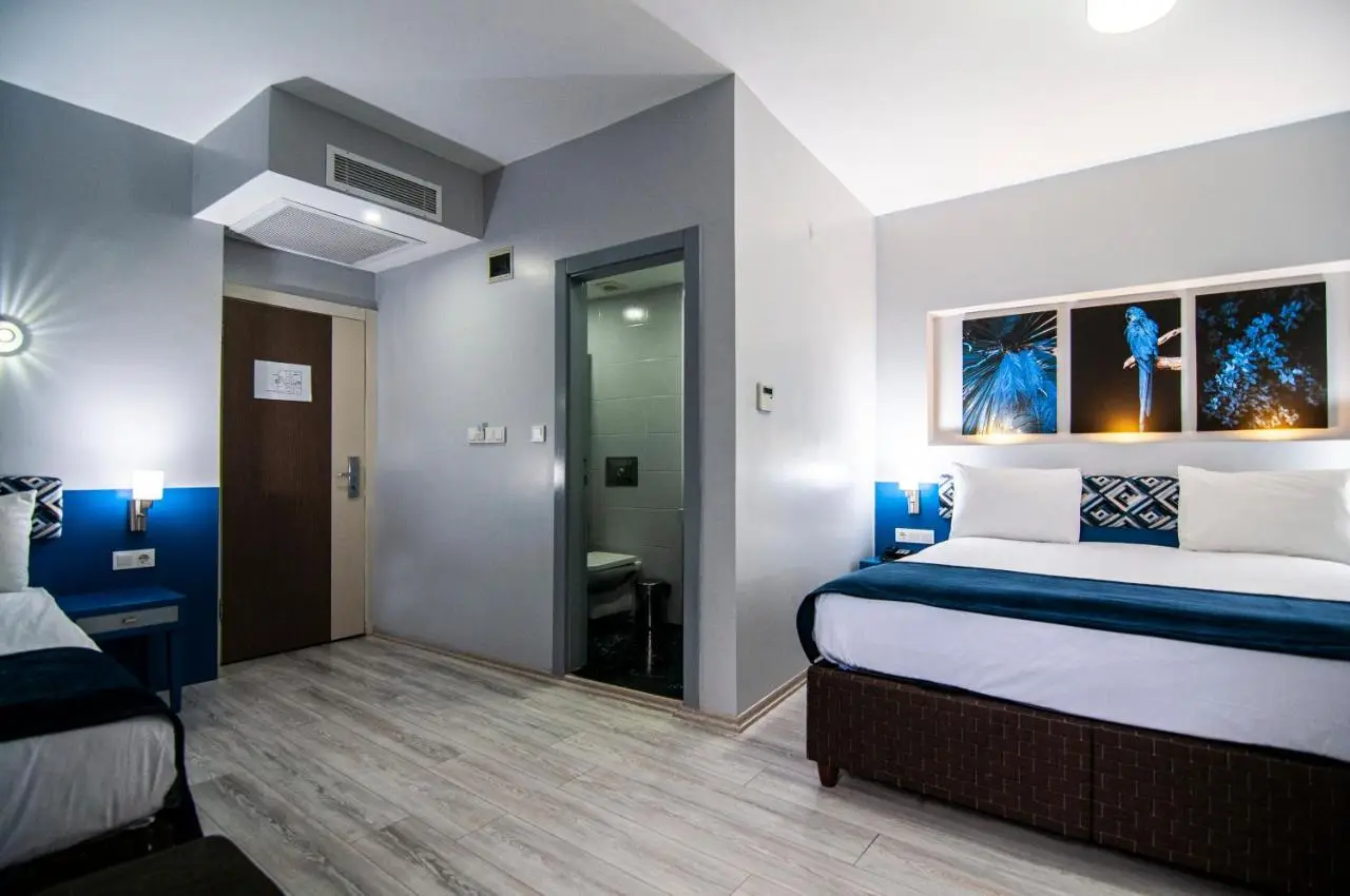 Lapis Inn Hotel & Spa ( Ex. Ambassador Hotel)