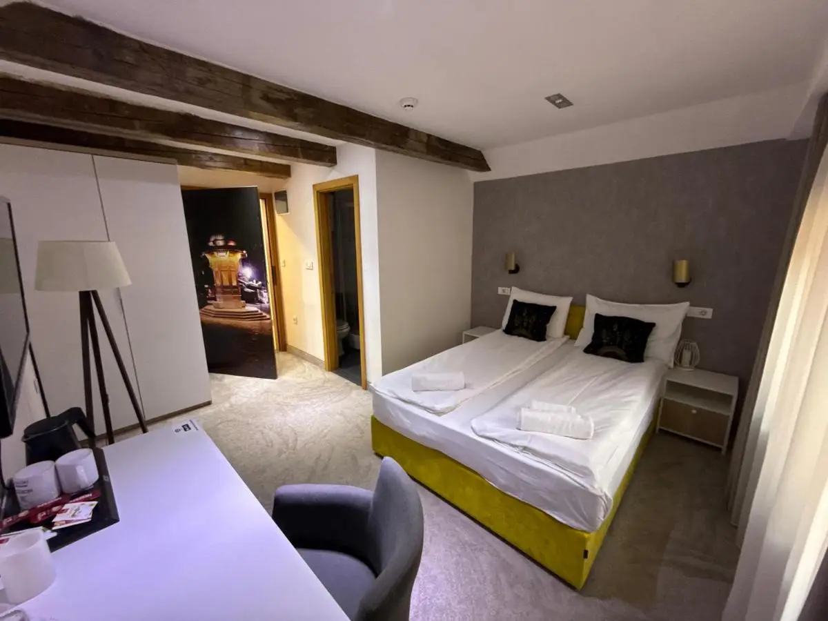 Deluxe Nortel Hotel