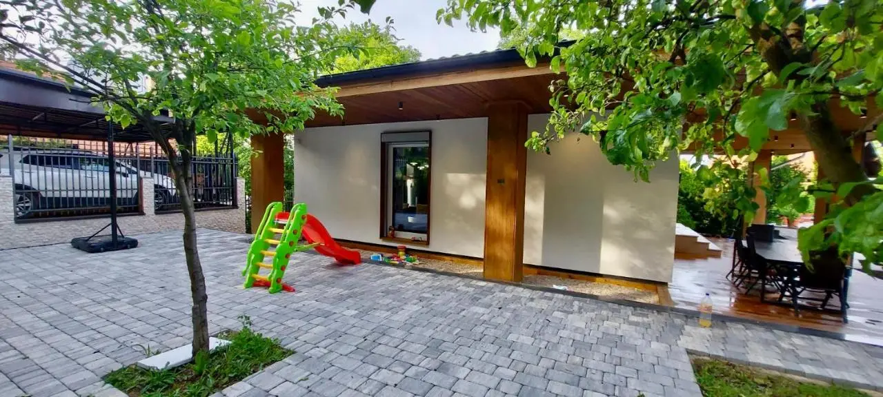 Villa Wood & Green SPA