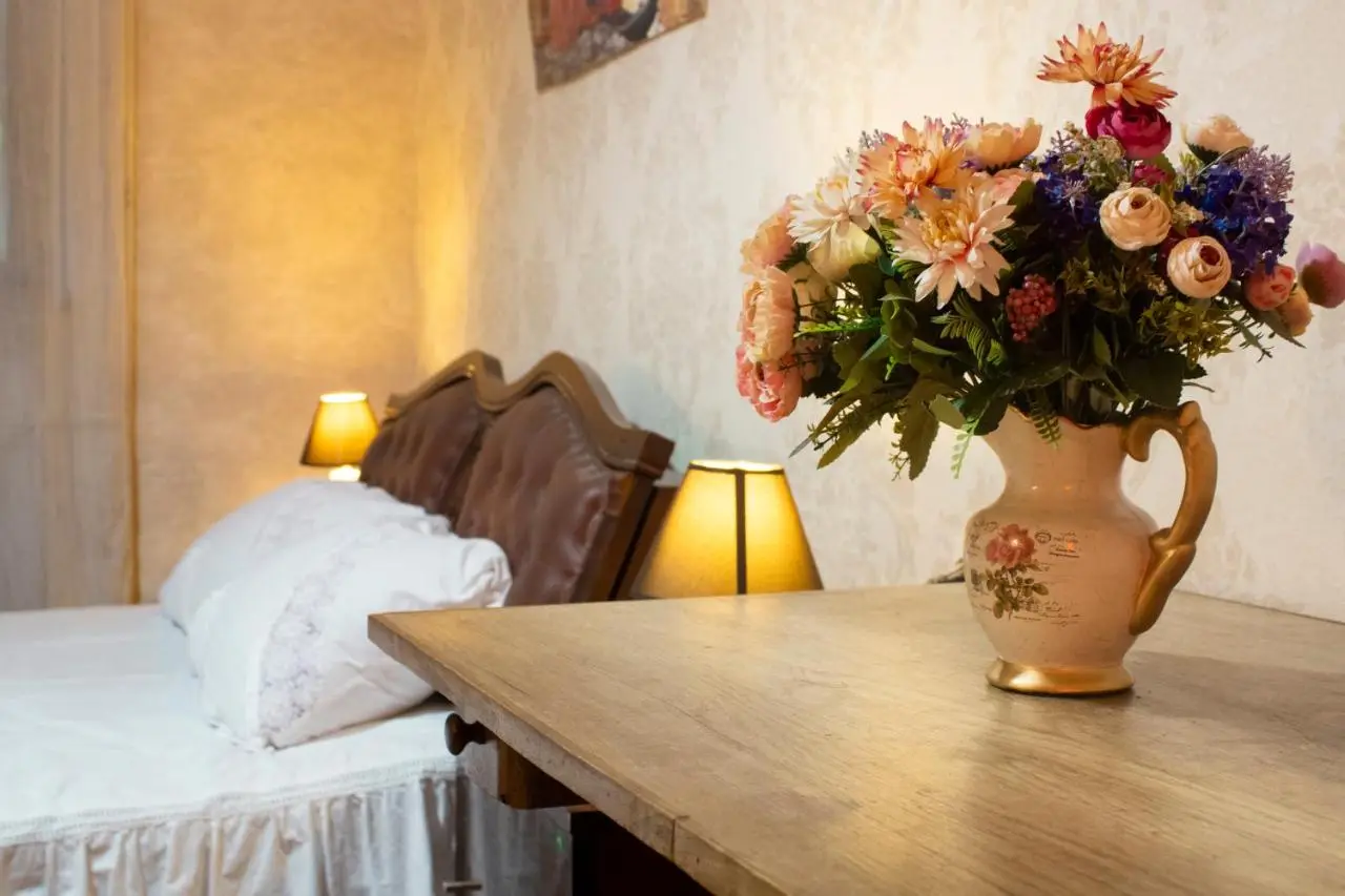 Nino's Guest House
