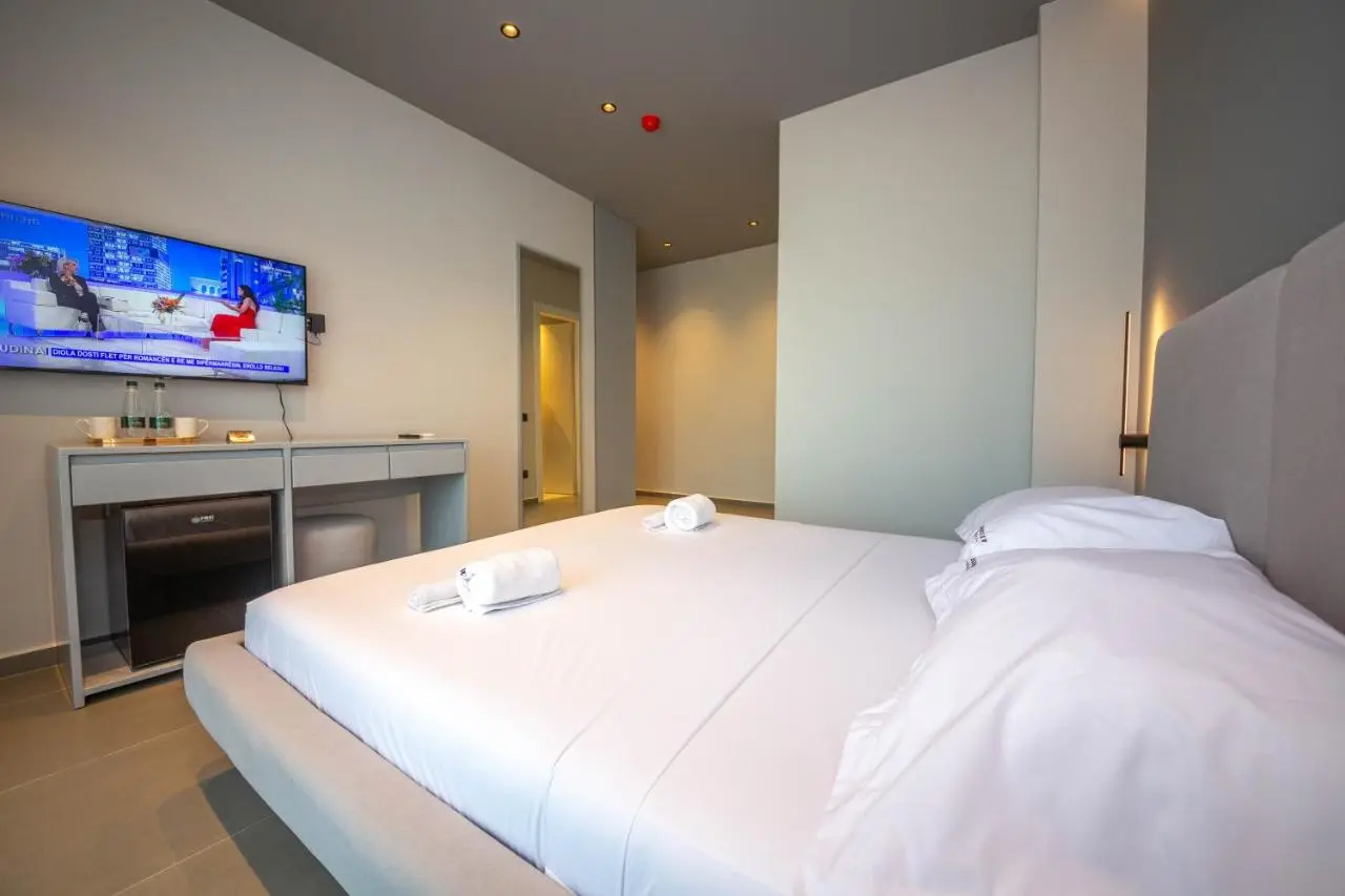 Lake View Rooms Ksamil