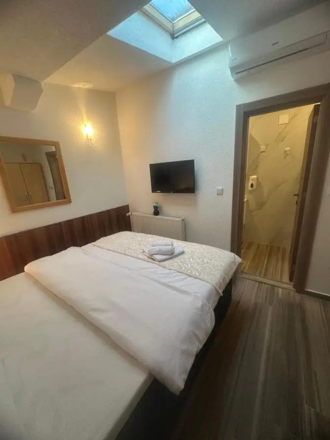 Hotel Piramida Sunca