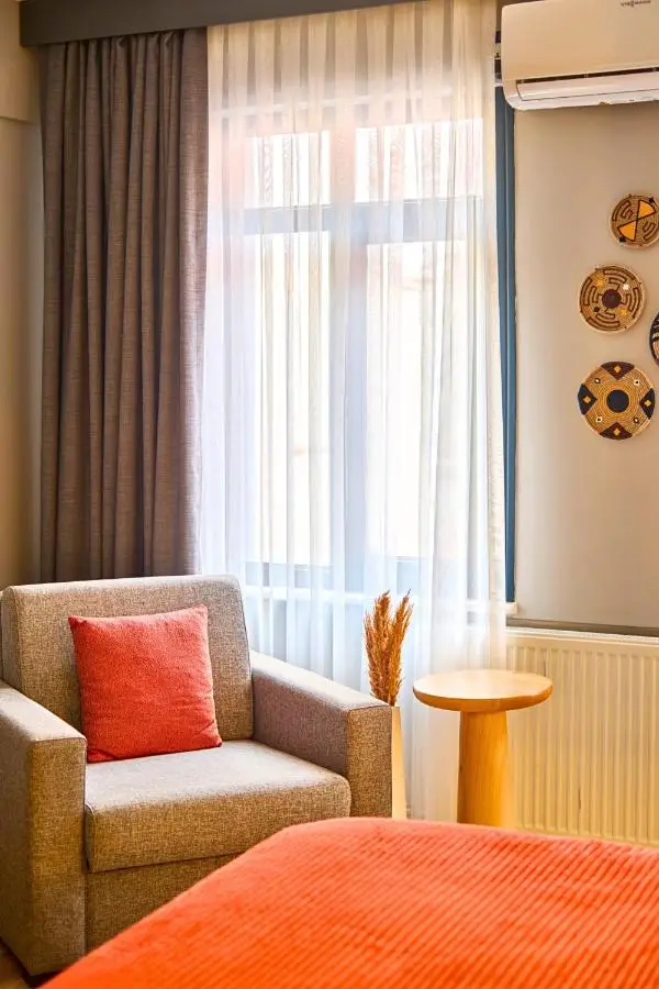 TAKS-INN Hotel