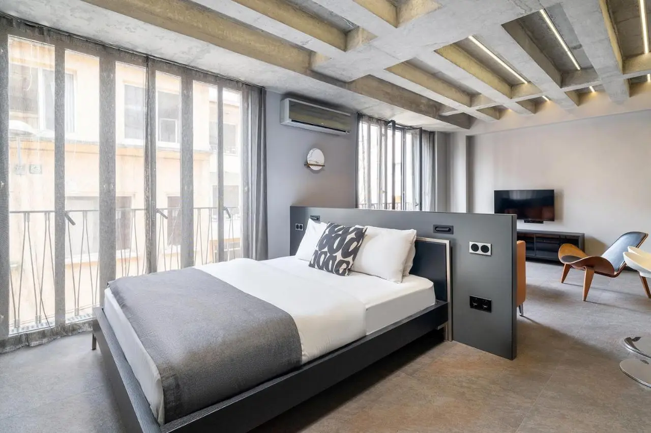 RA Apartments