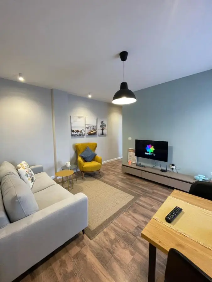 B4 Dusk Apartments R