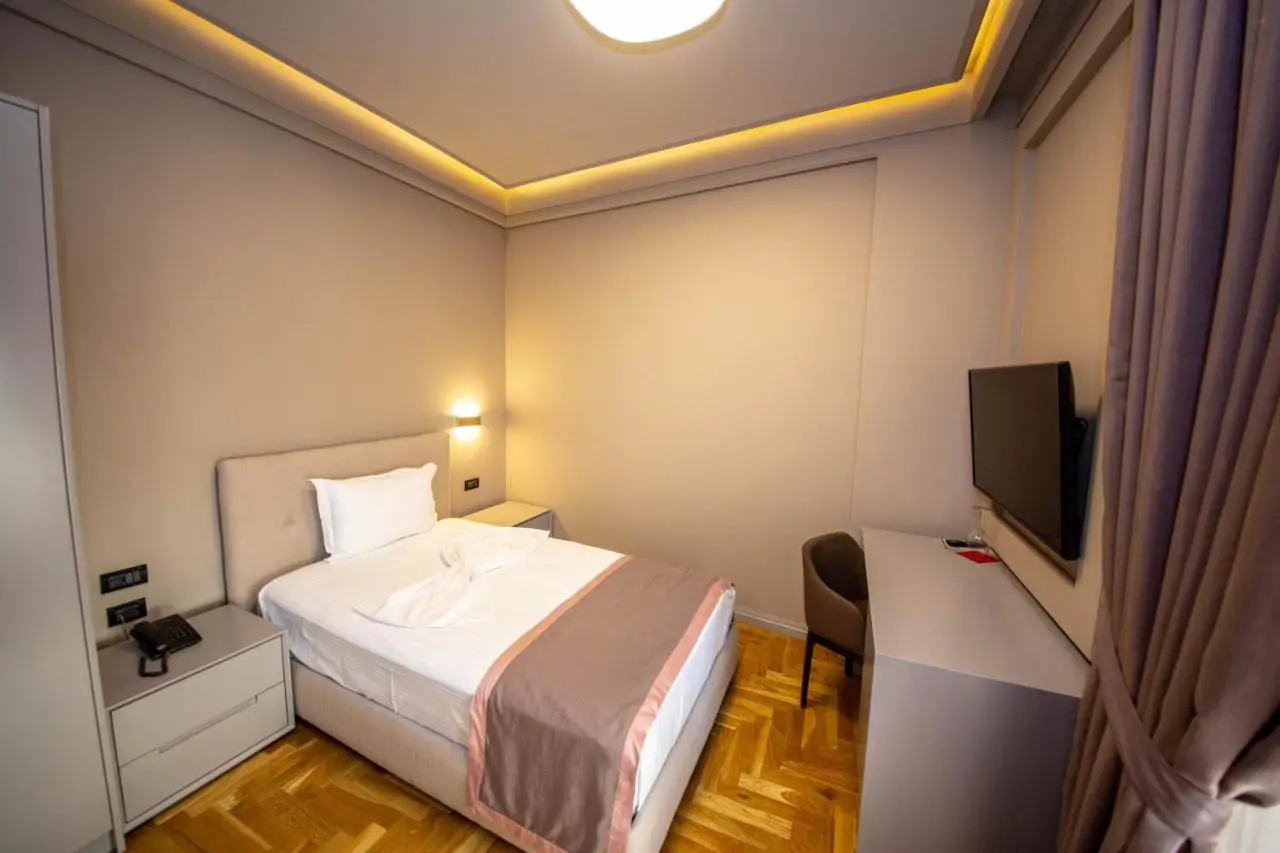 City Center Hotel