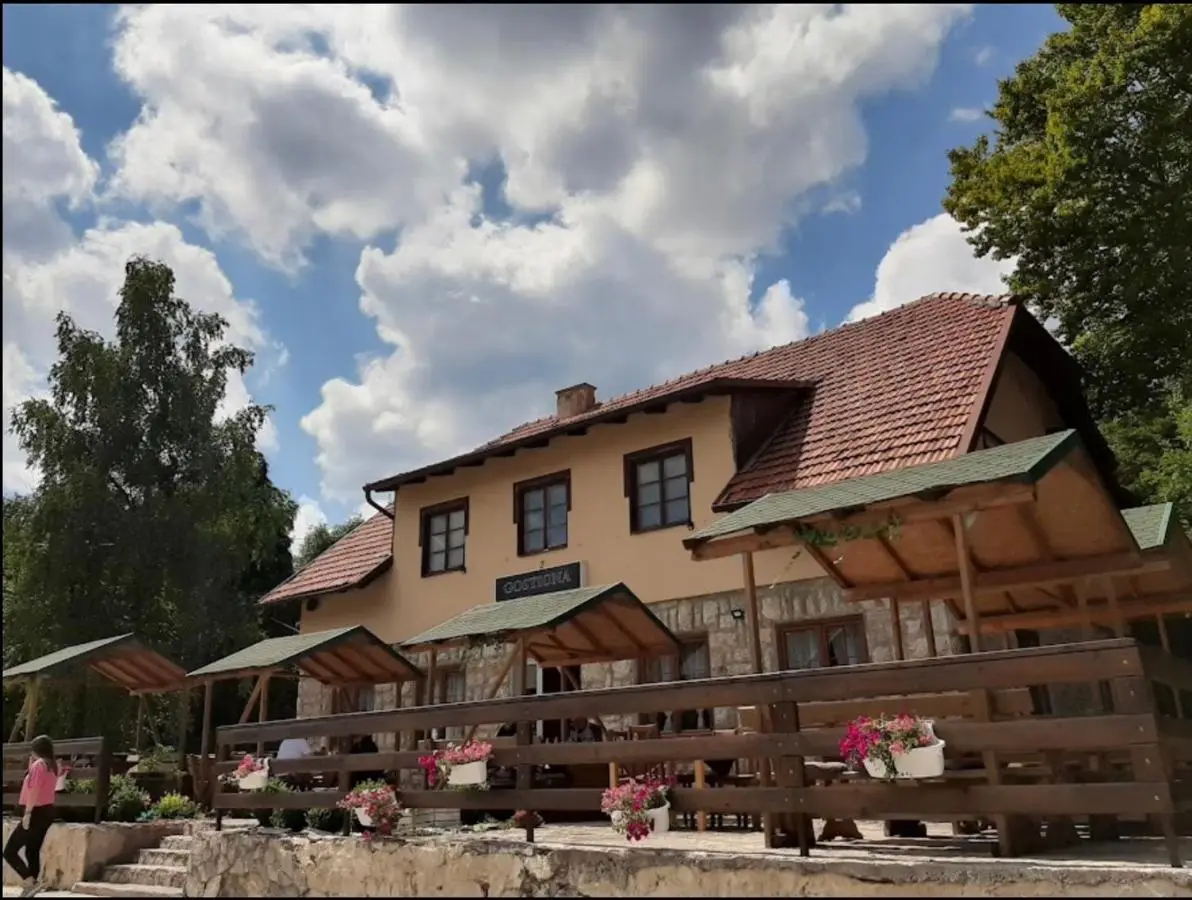 The Cozy Chalet