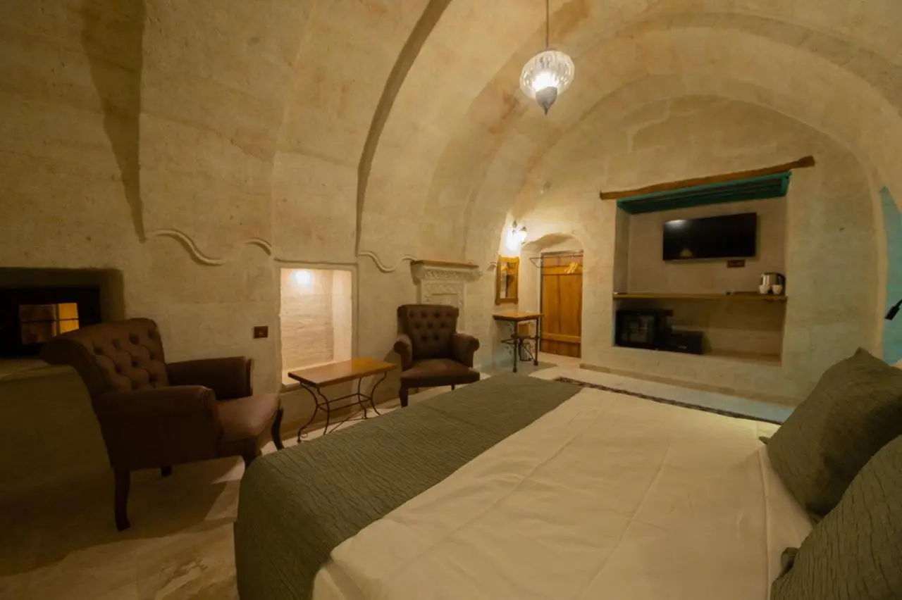 Ares Cave Suites