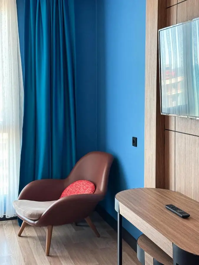 Axis Hotel