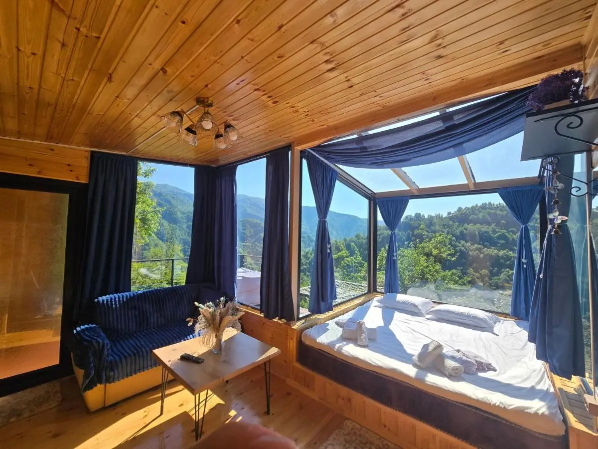 Hill House Merisi