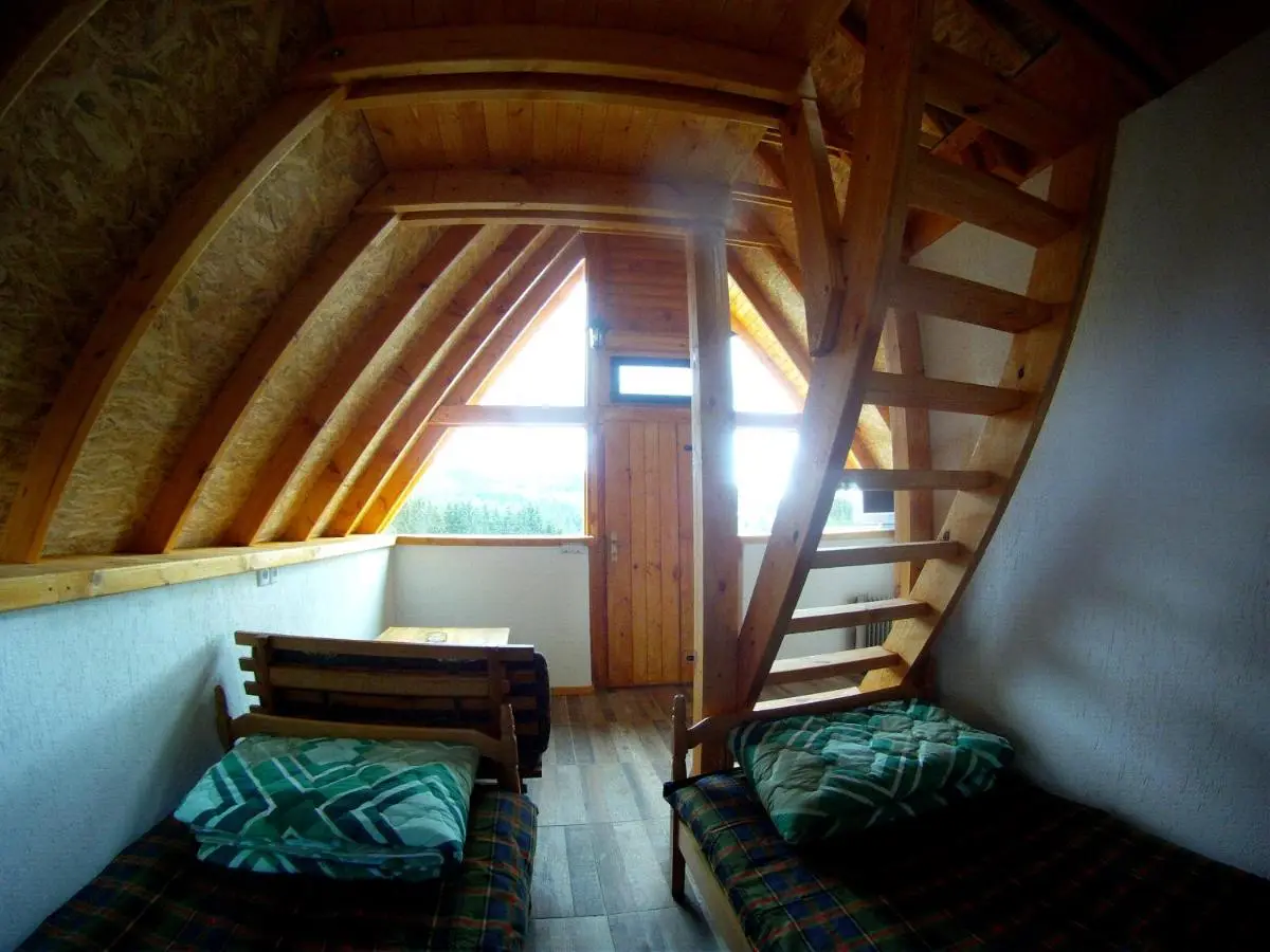 Mountain bungalows and a Hobbit House - Jazavčije Rupe