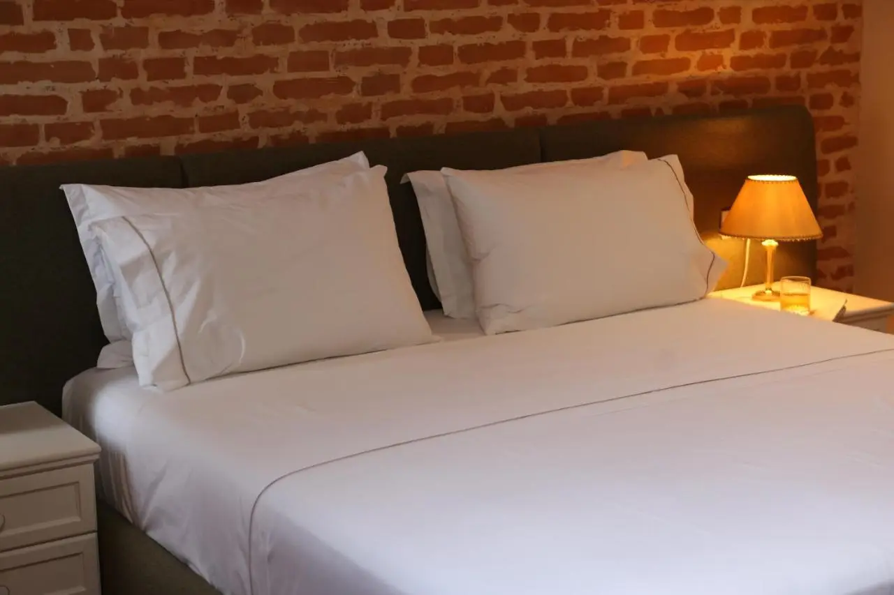 Vatër Hotel