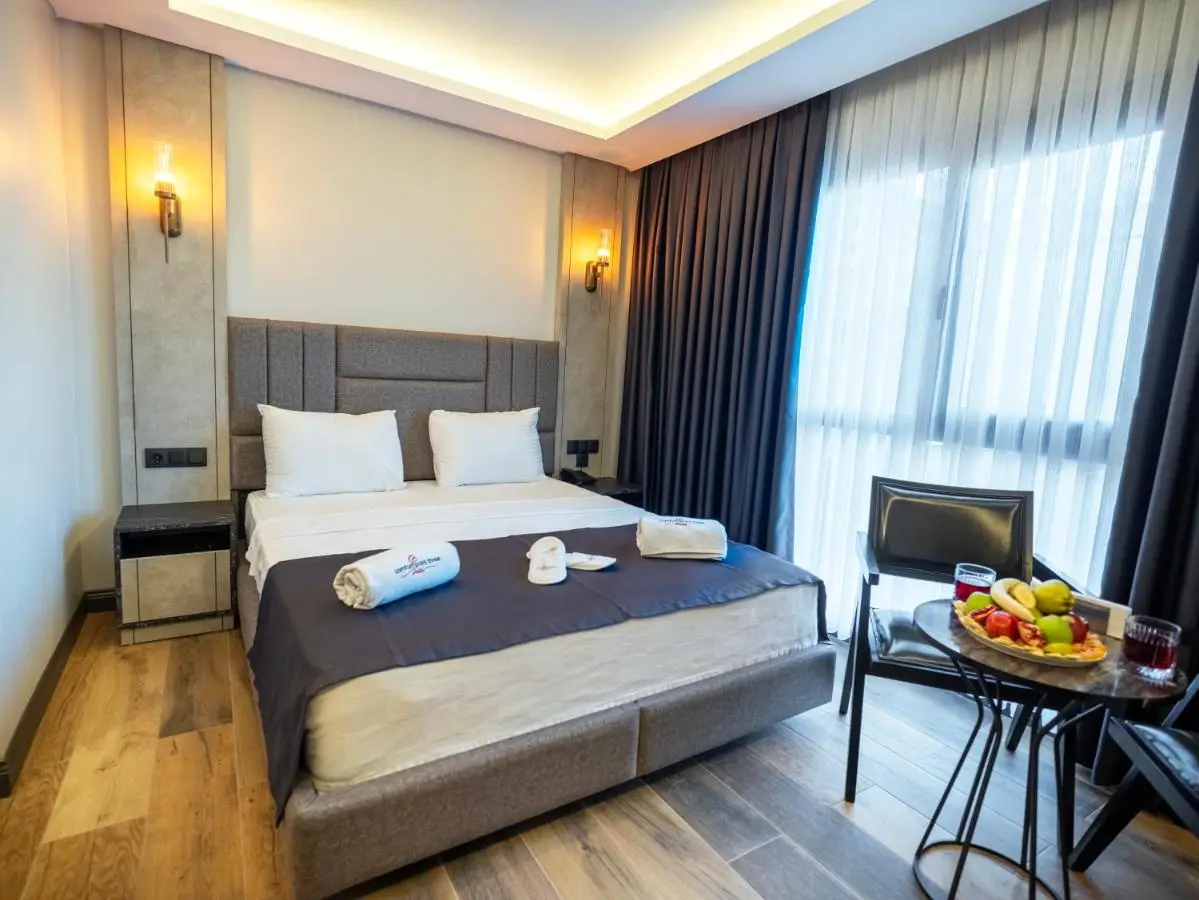 Modernlux Hotel